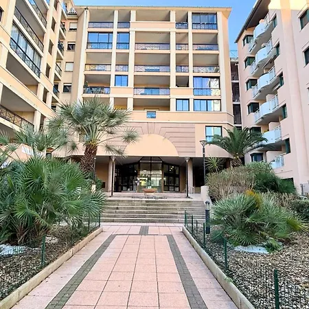 556, Vue Et Piscine By Palmazur * Cannes